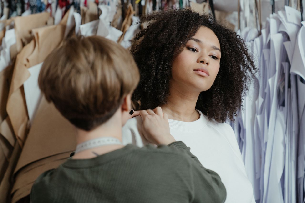 fashion fitting and body measurement during clothing size grading and fit development